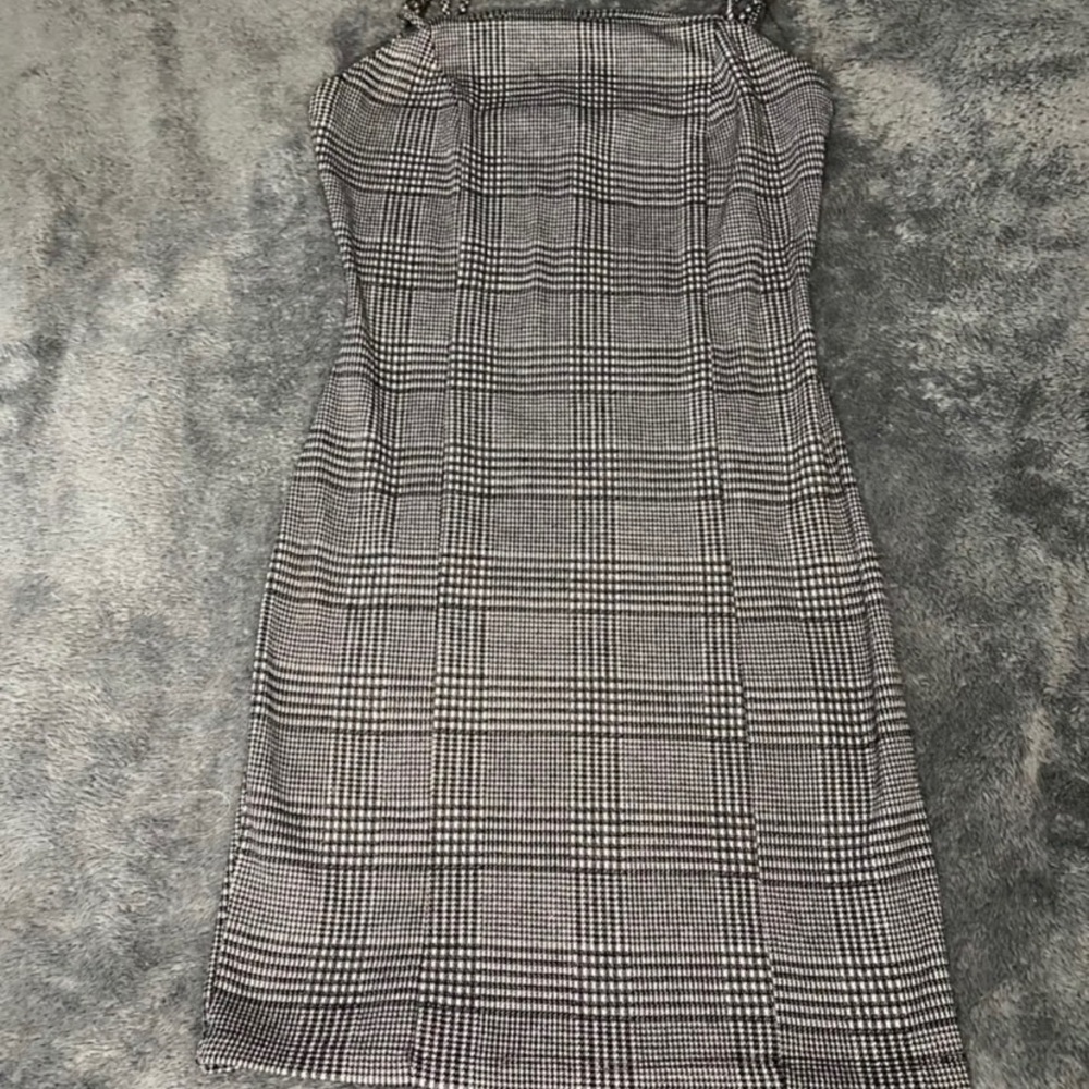 .Size small stretchy material
